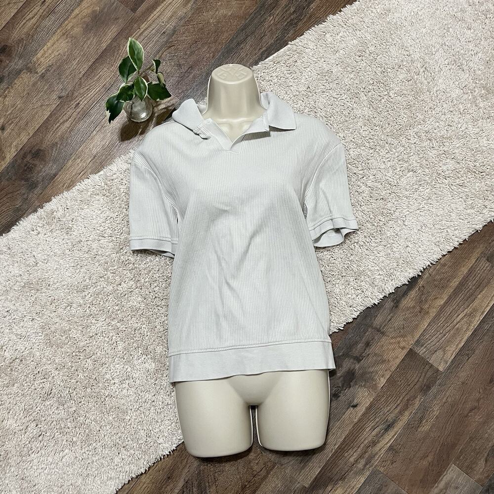 Zara Medium Beige Ribbed Collared V-Neck Popover Polo Top